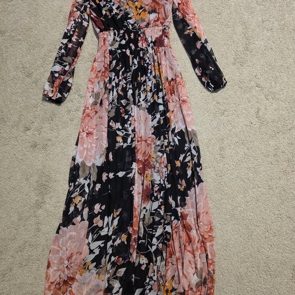 Elegant Floral Long Sleeve Maxi Dress - Picture 5 of 5